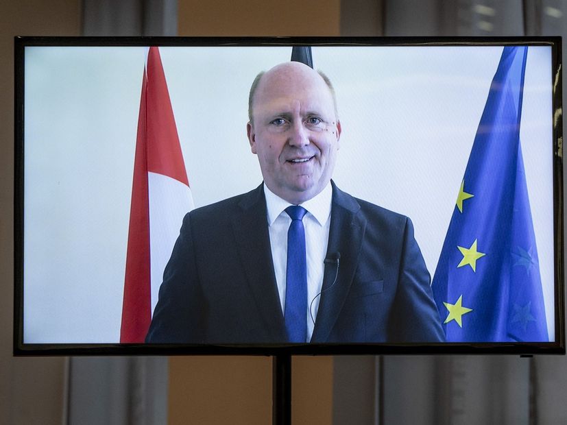 Uwe Becker, Staatssekretär für Europaangelegenheiten der Hessischen Landes­regierung, in einem kurzen Video­grußwort. 