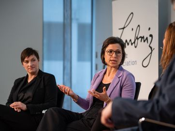 Prof. Nicole Deitelhoff, MEP Hannah Neumann © Hessische Landesvertretung Brüssel / Zacarias Garcia Prof. Nicole Deitelhoff, MEP Hannah Neumann © Hessische Landesvertretung Brüssel / Zacarias Garcia